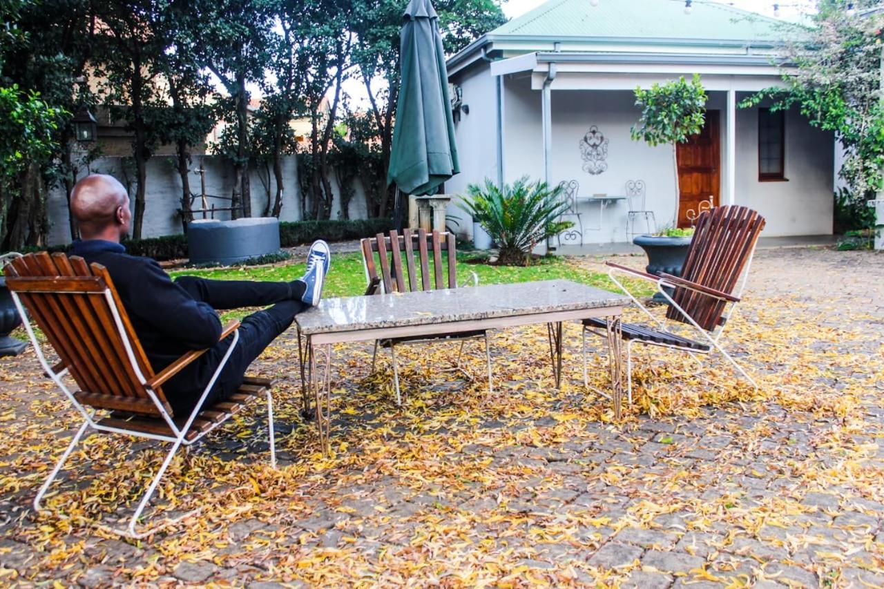 Villa Jana Guesthouse Pretoria-Noord Exteriör bild