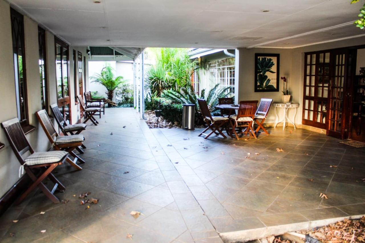 Villa Jana Guesthouse Pretoria-Noord Exteriör bild
