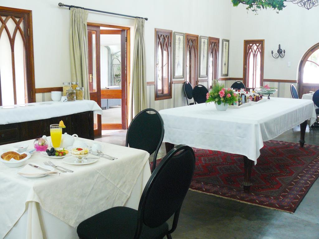 Villa Jana Guesthouse Pretoria-Noord Exteriör bild