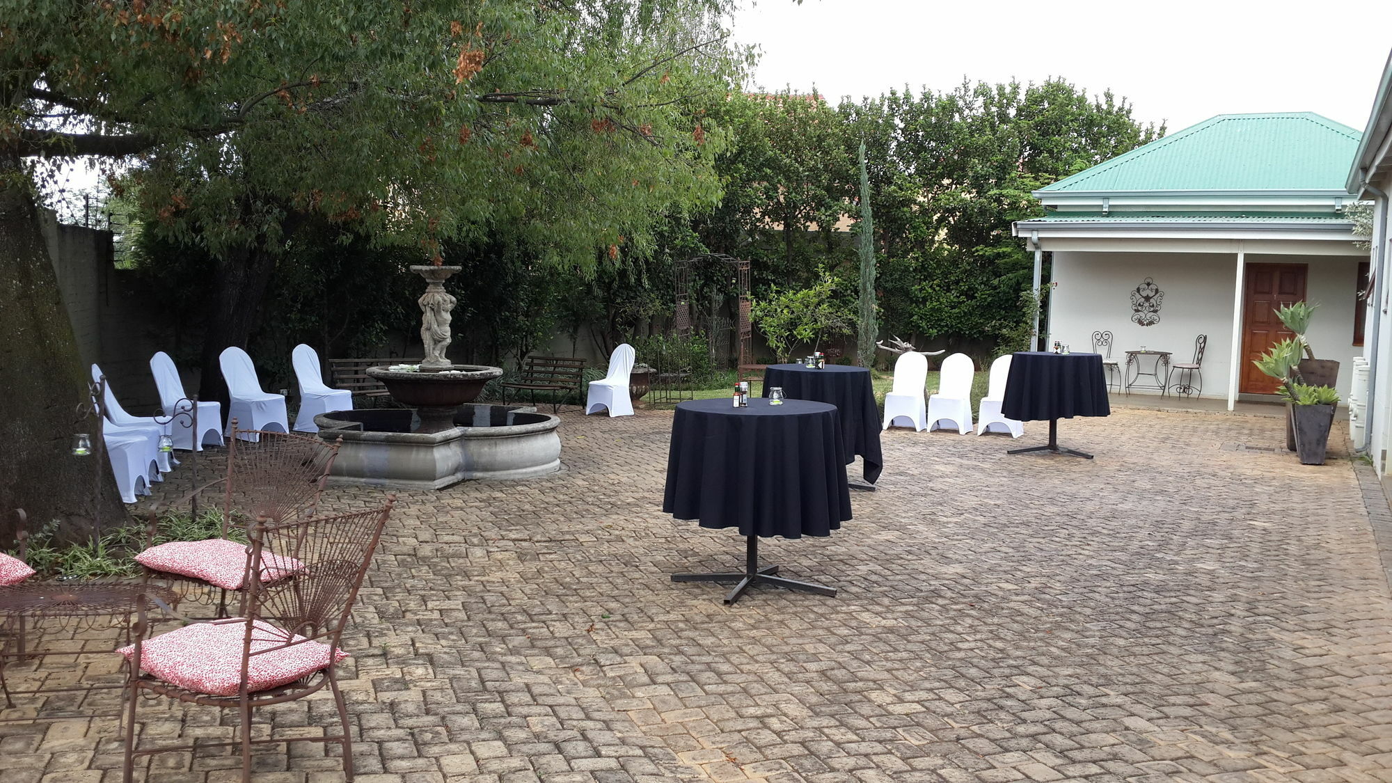Villa Jana Guesthouse Pretoria-Noord Exteriör bild