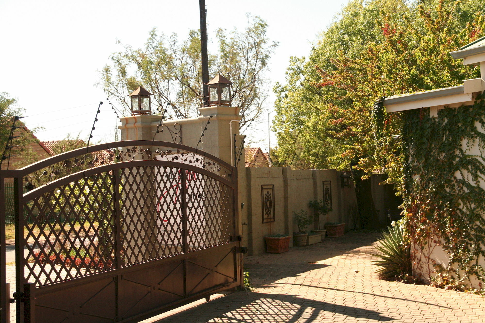 Villa Jana Guesthouse Pretoria-Noord Exteriör bild